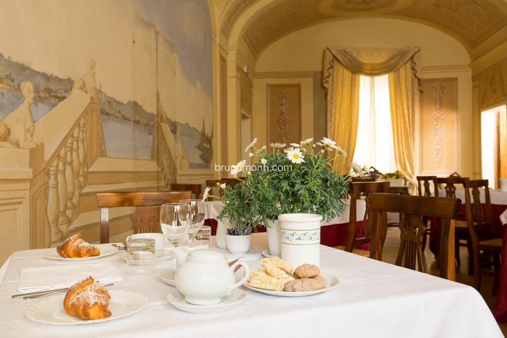 Hotel Palazzo Brunamonti Беванья Екстер'єр фото